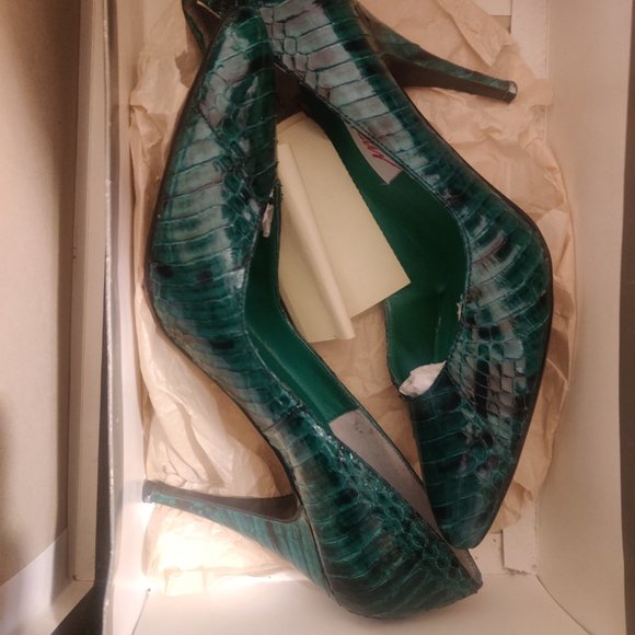 1980s vintage green snakeskin high heel stiletto pumps with matching clutch purs - Picture 6 of 7